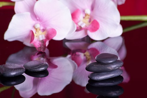 Hot Stone Massage 599476 340